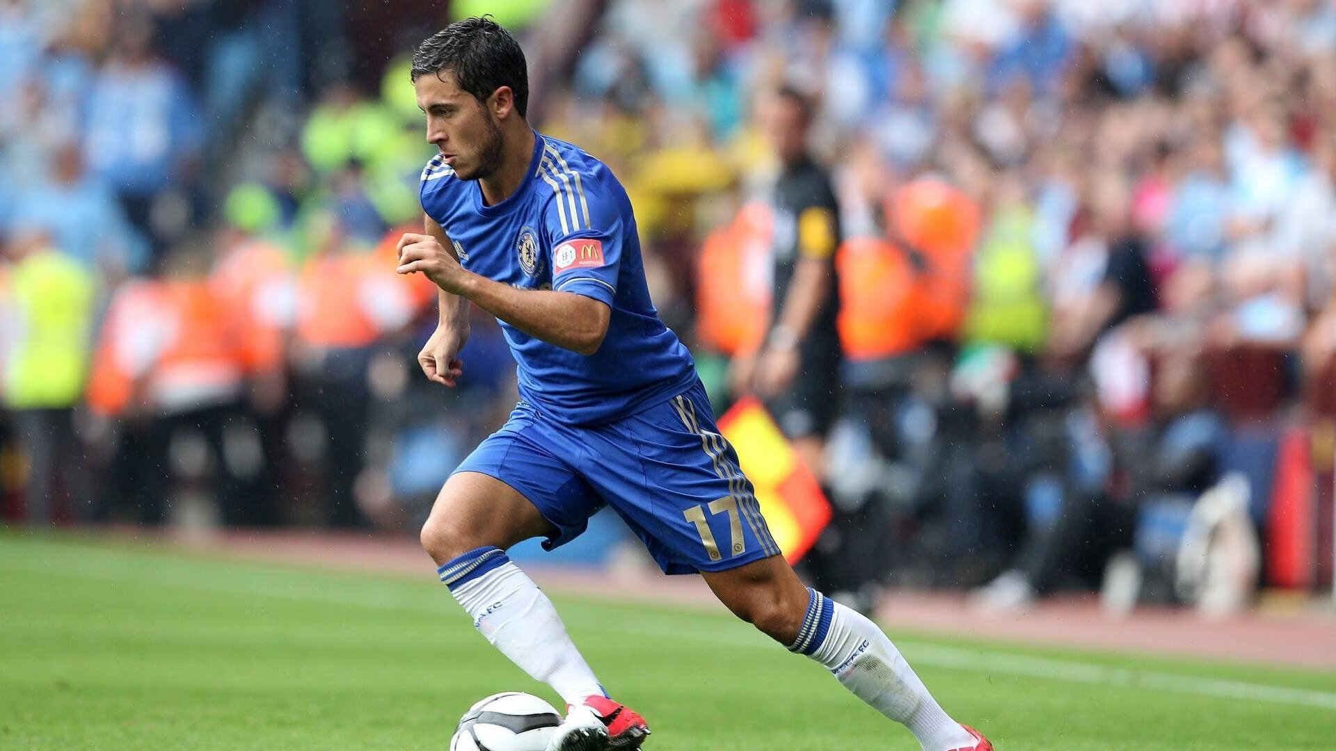 雄独行侠队客场逆转，成功摧毁对手，独行侠终结雄鹿连胜