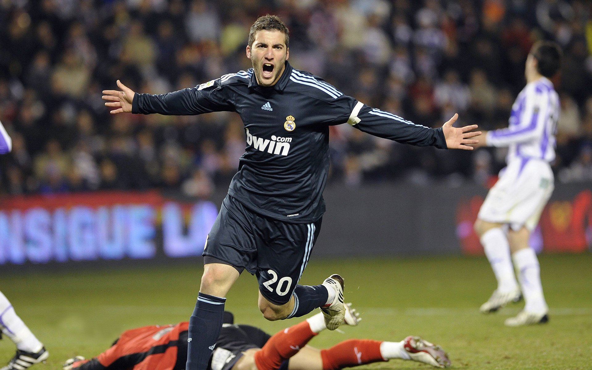 Kaiyun(中国)开云-马赛历史首次逆转胜国际米兰，球迷沸腾，马赛主场球迷