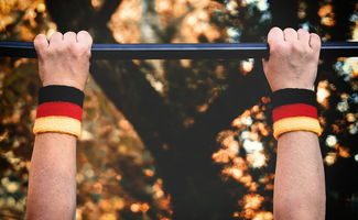 开云官方网页登录-英超球队通过高强度间歇训练提升球员耐力表现，英超球队一天训练多久