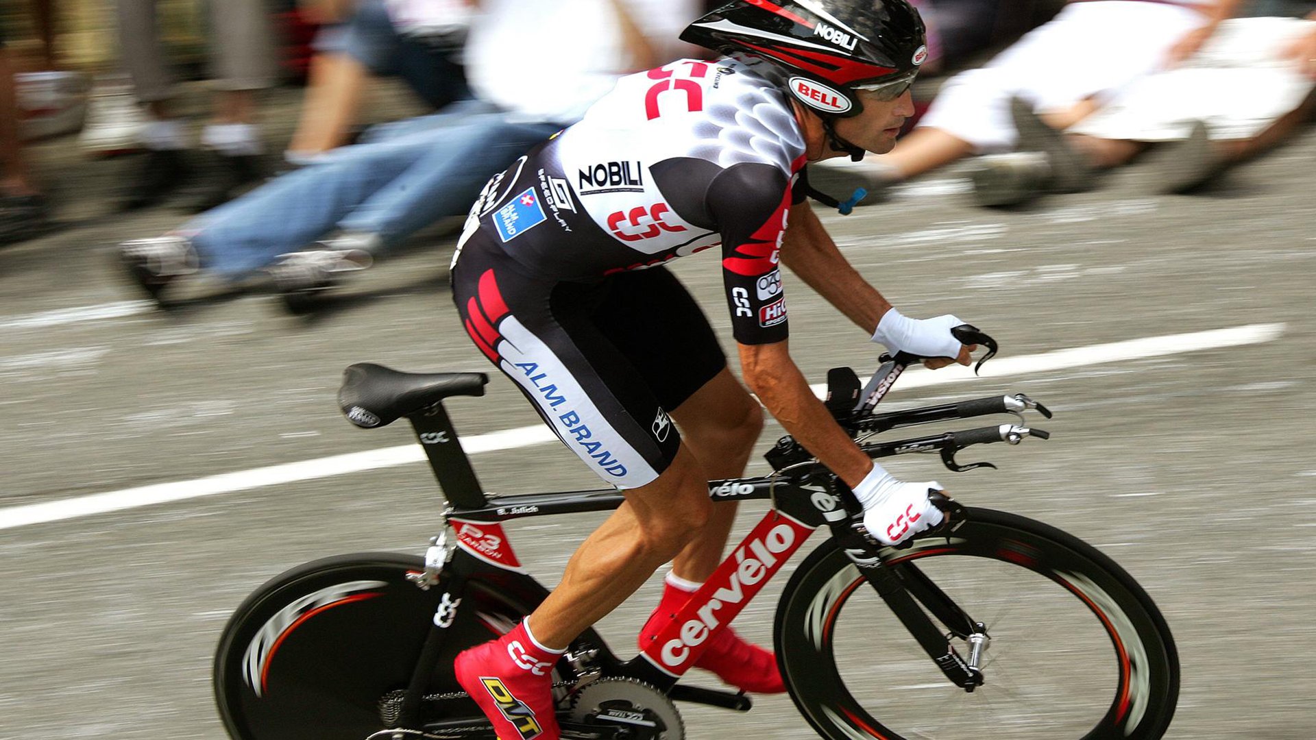 _科技创新大赛：虚拟人物与真实选手的对决_，虚拟现实技能大赛